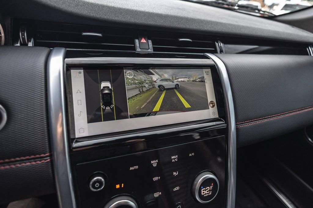 Used 2023 Land Rover Discovery Sport SE R-Dynamic image 13