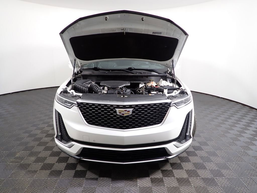 Used 2020 Cadillac XT6 Premium Luxury w/ Platinum Package image 9