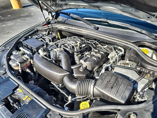 Used 2024 Dodge Durango GT image 17