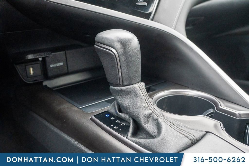 Used 2023 Toyota Camry SE image 10