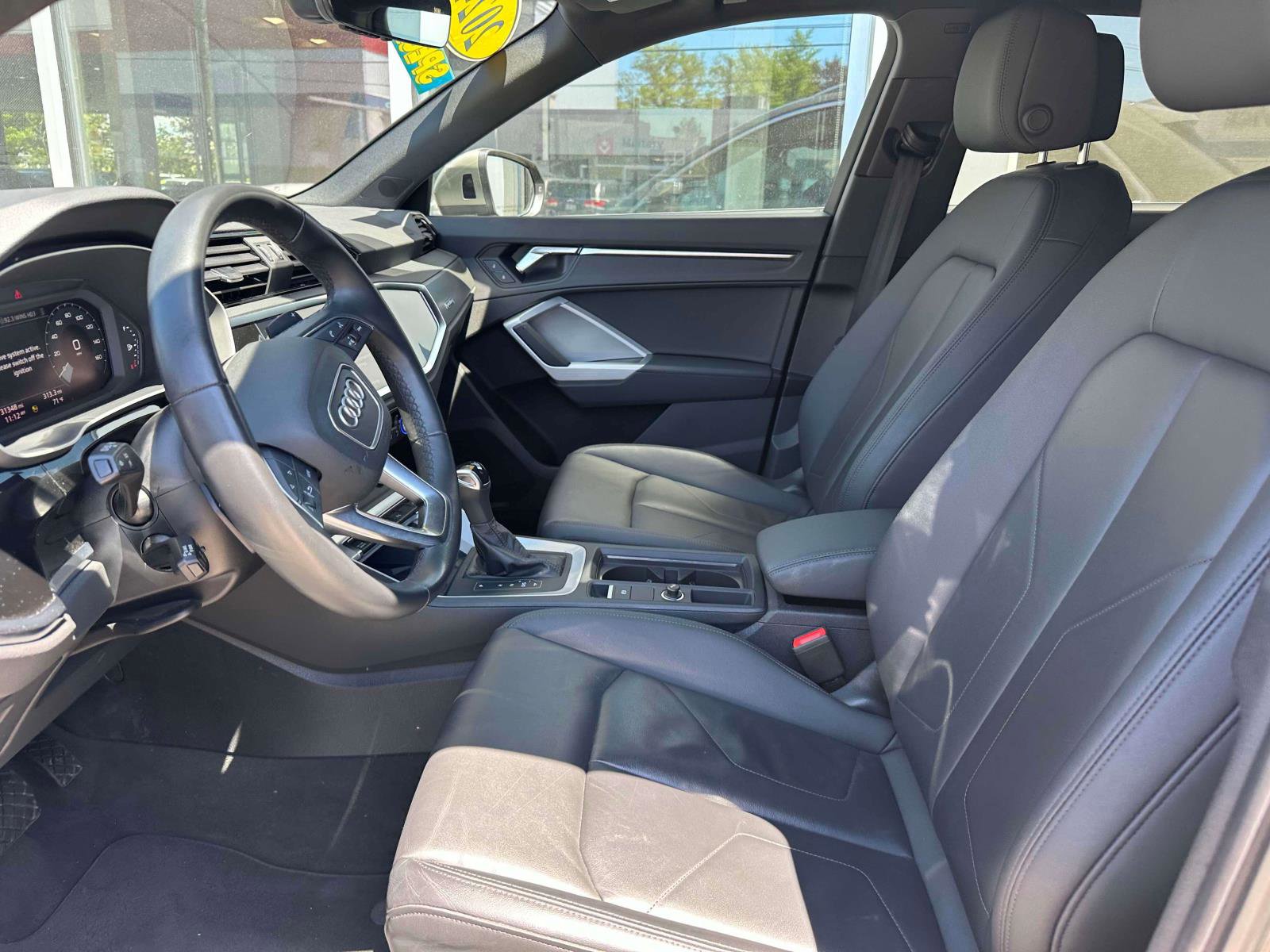 Used 2024 Audi Q3 2.0T Premium image 14