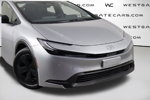 Used 2026 Toyota Prius LE FWD image 49