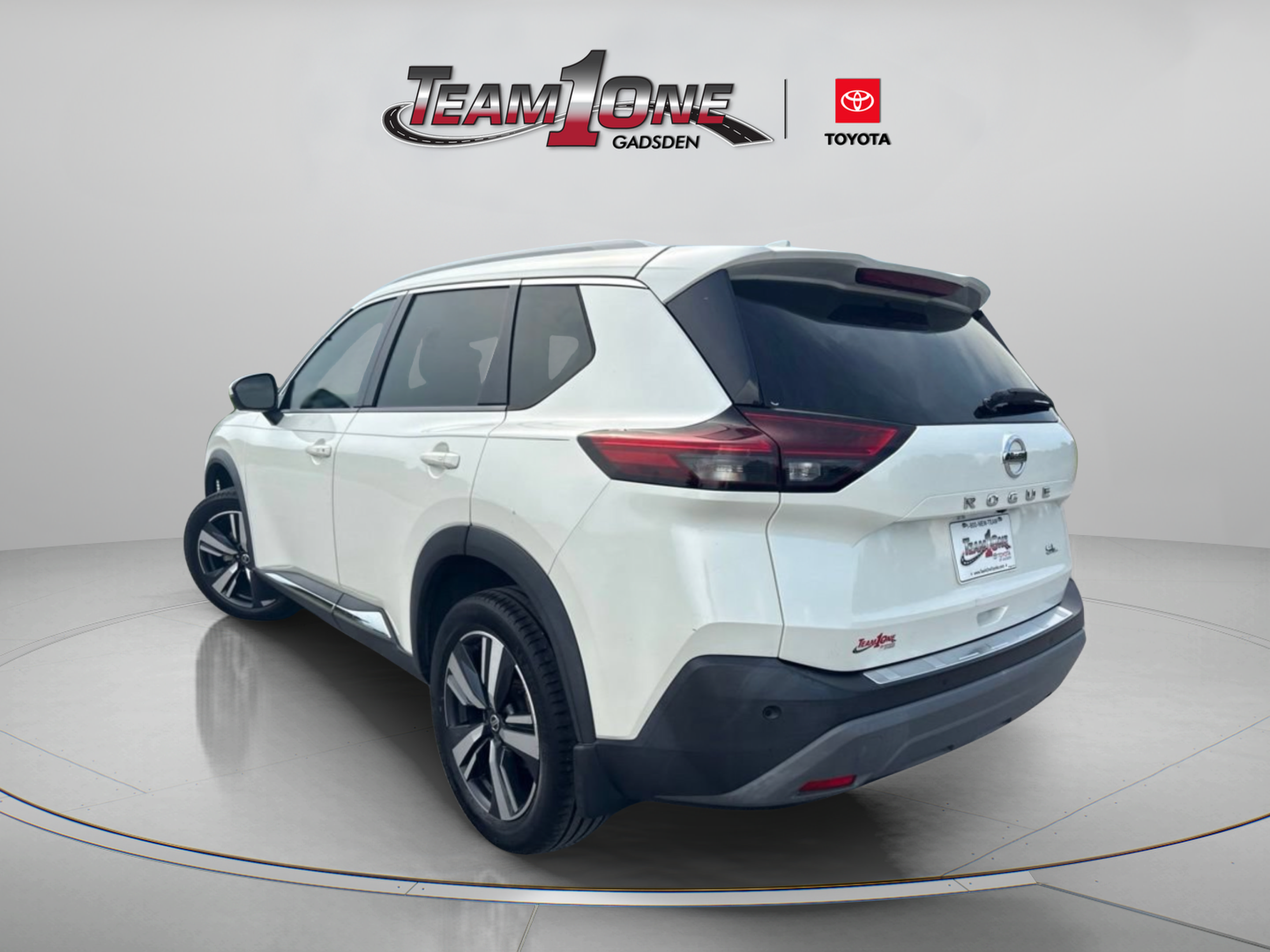 Used 2021 Nissan Rogue SL FWD image 5
