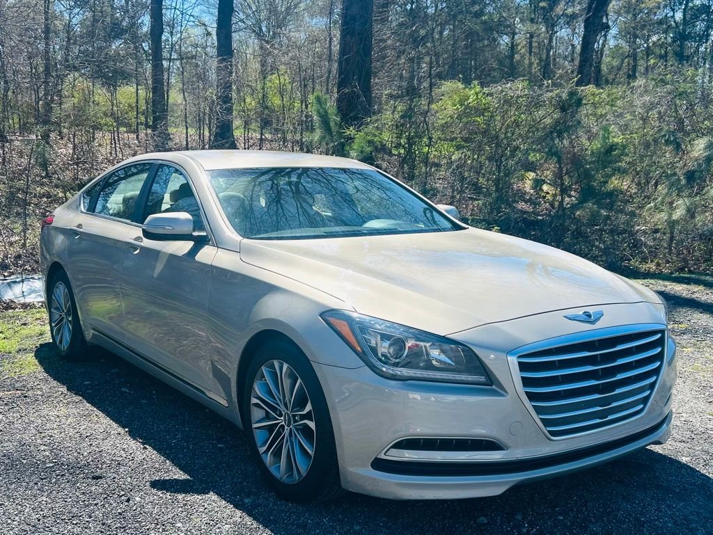 Used 2015 Hyundai Genesis 3.8 image 10