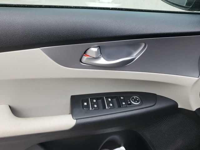 Certified 2023 Kia Forte LXS FWD image 16