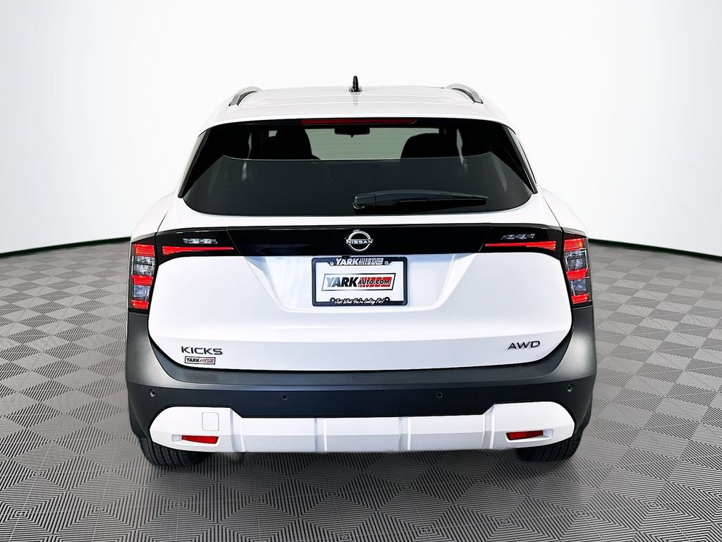Certified 2026 Nissan Kicks SV w/ SV Premium Package AWD/4WD image 10