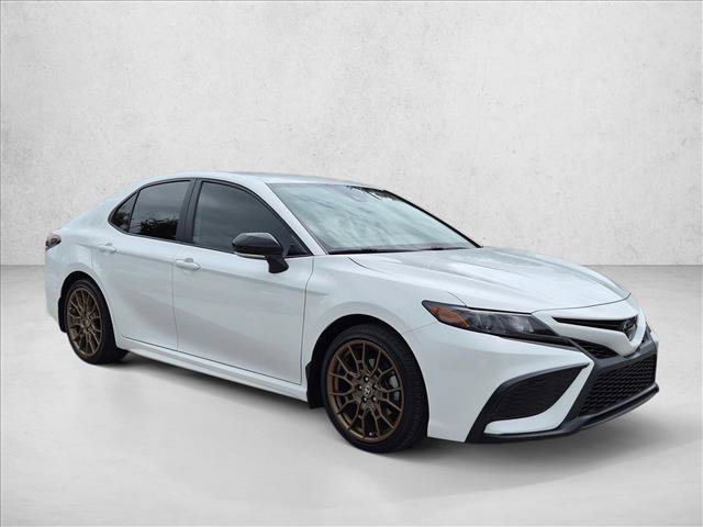 Used 2023 Toyota Camry SE w/ Convenience Package FWD image 3