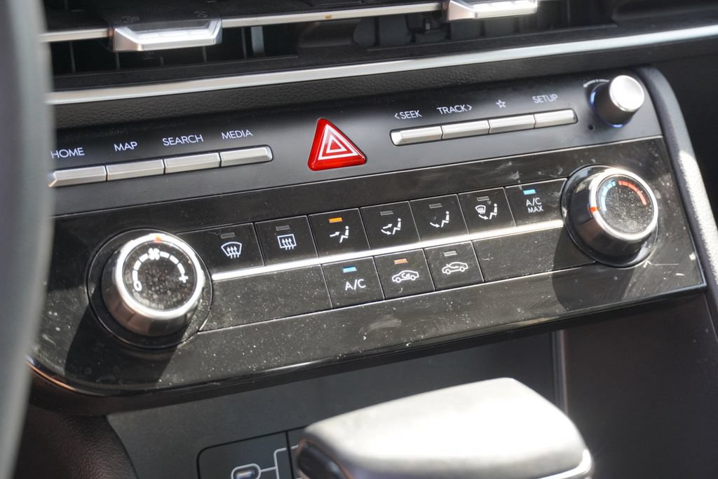 Used 2025 Hyundai Sonata SE FWD image 24