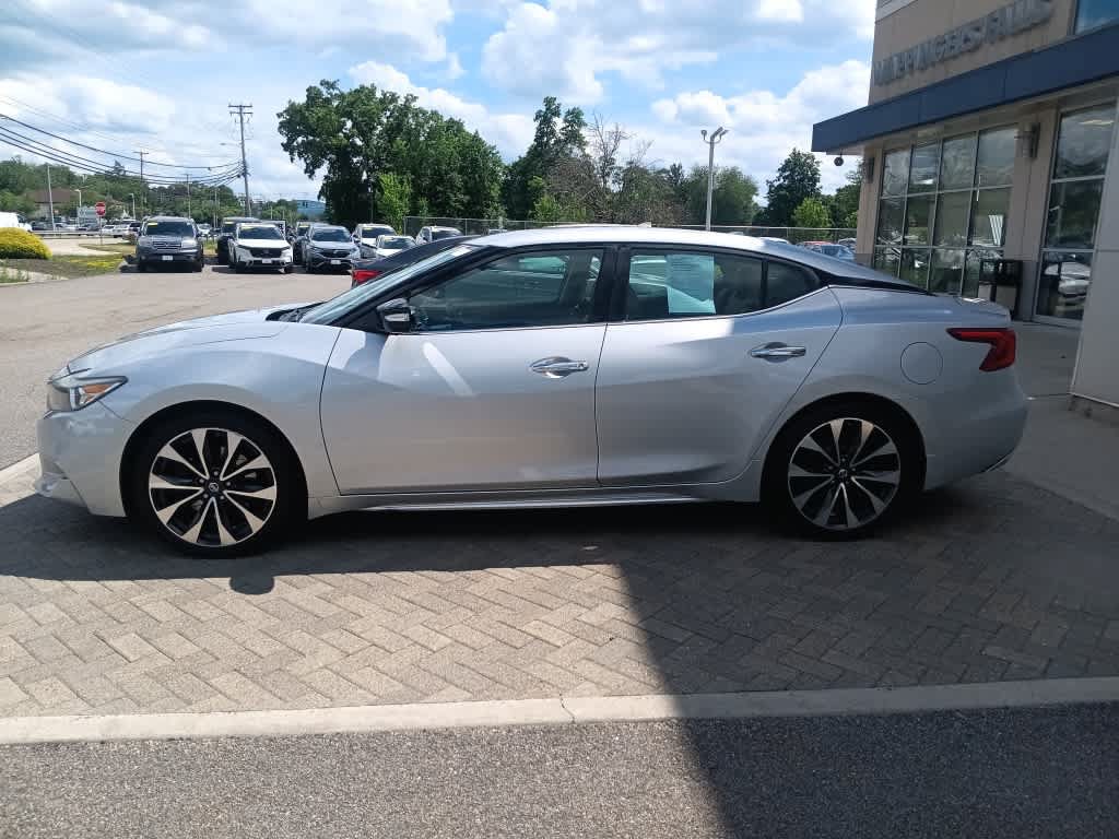 Used 2016 Nissan Maxima SR FWD image 3