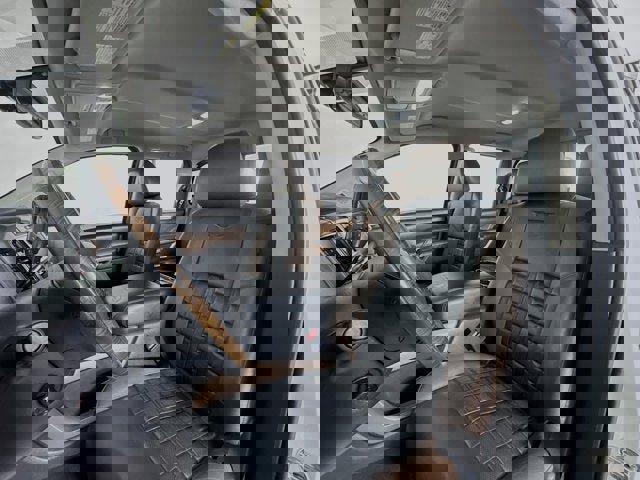 Used 2017 Nissan Titan Platinum Reserve image 19