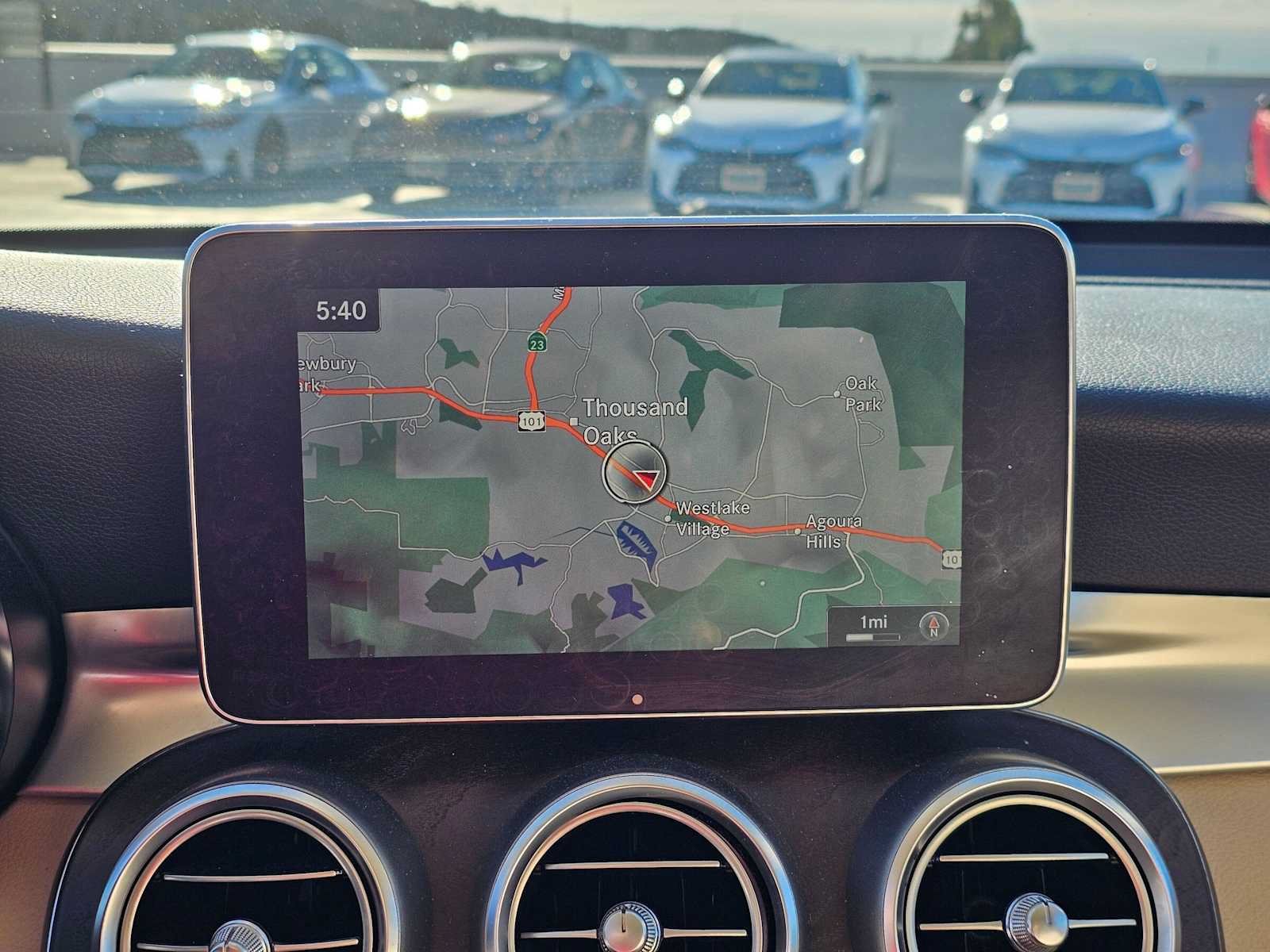 Used 2018 Mercedes-Benz GLC 300 4MATIC image 25