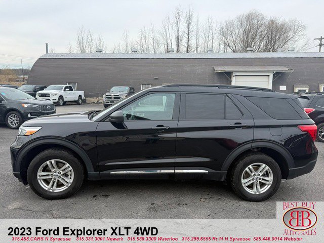 Used 2023 Ford Explorer XLT AWD/4WD image 6