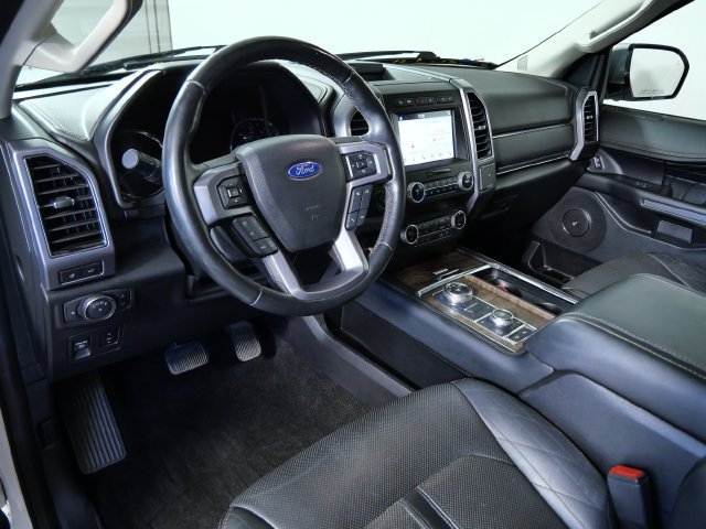Certified 2019 Ford Expedition Platinum AWD/4WD image 3