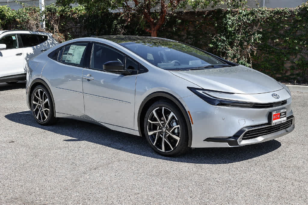 New 2027 Toyota Prius Plug-In Hybrid w/ Limited Premium Package FWD image 3
