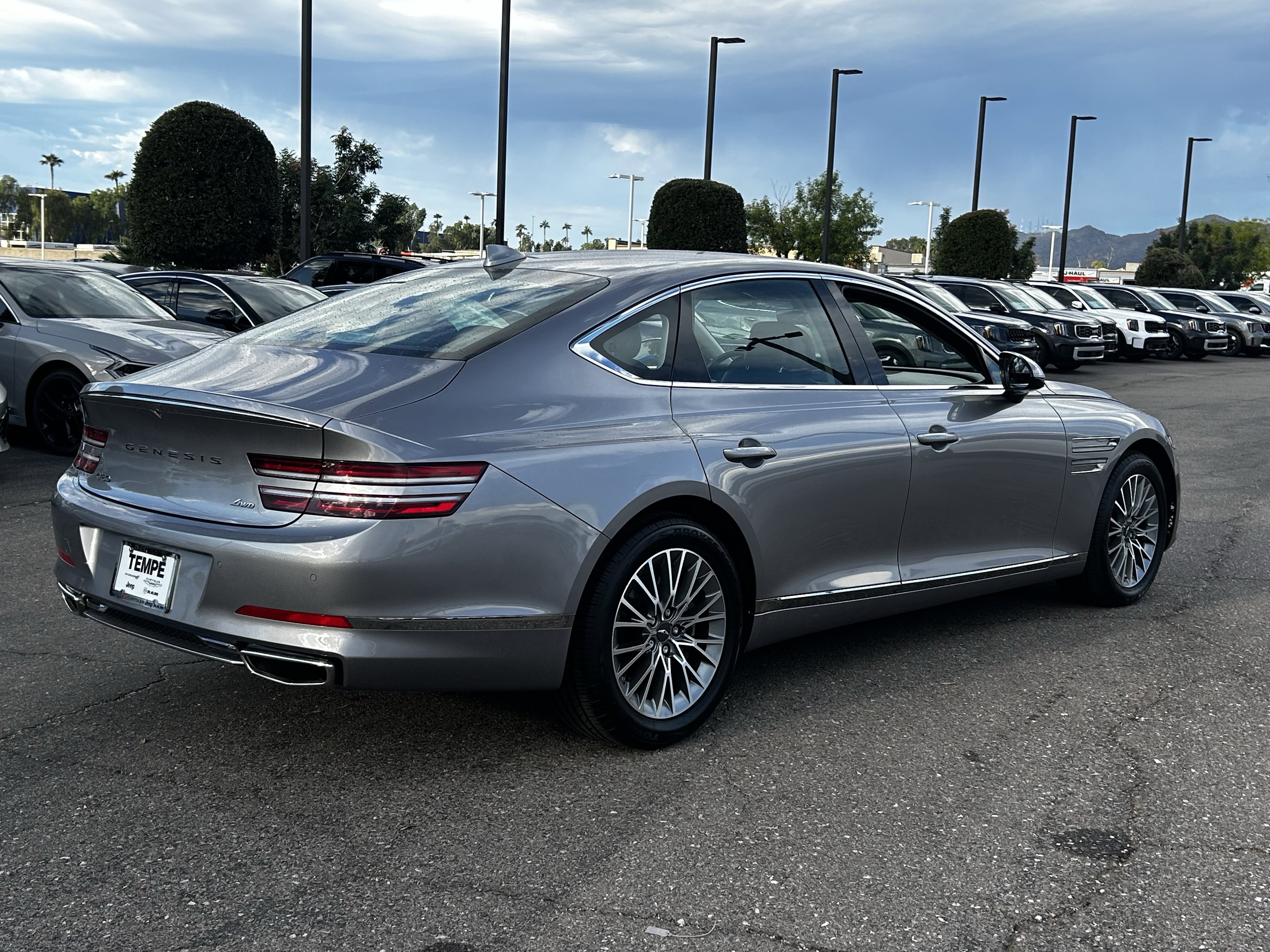 Used 2023 Genesis G80 2.5T image 7