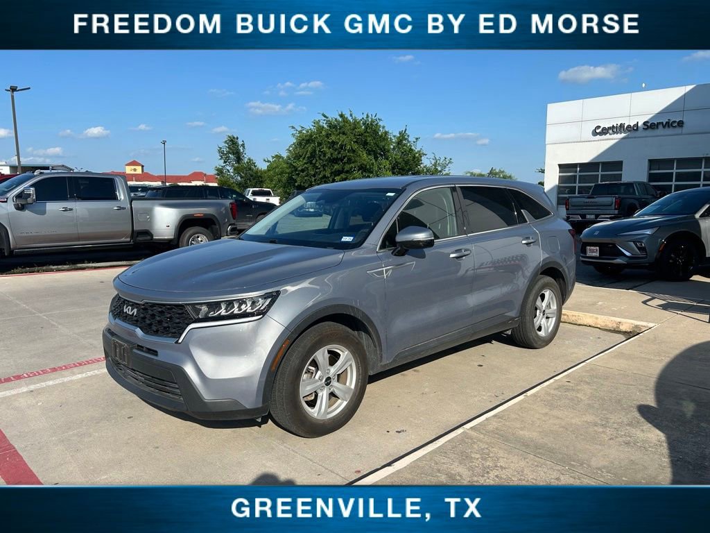 Used 2023 Kia Sorento LX FWD image 1