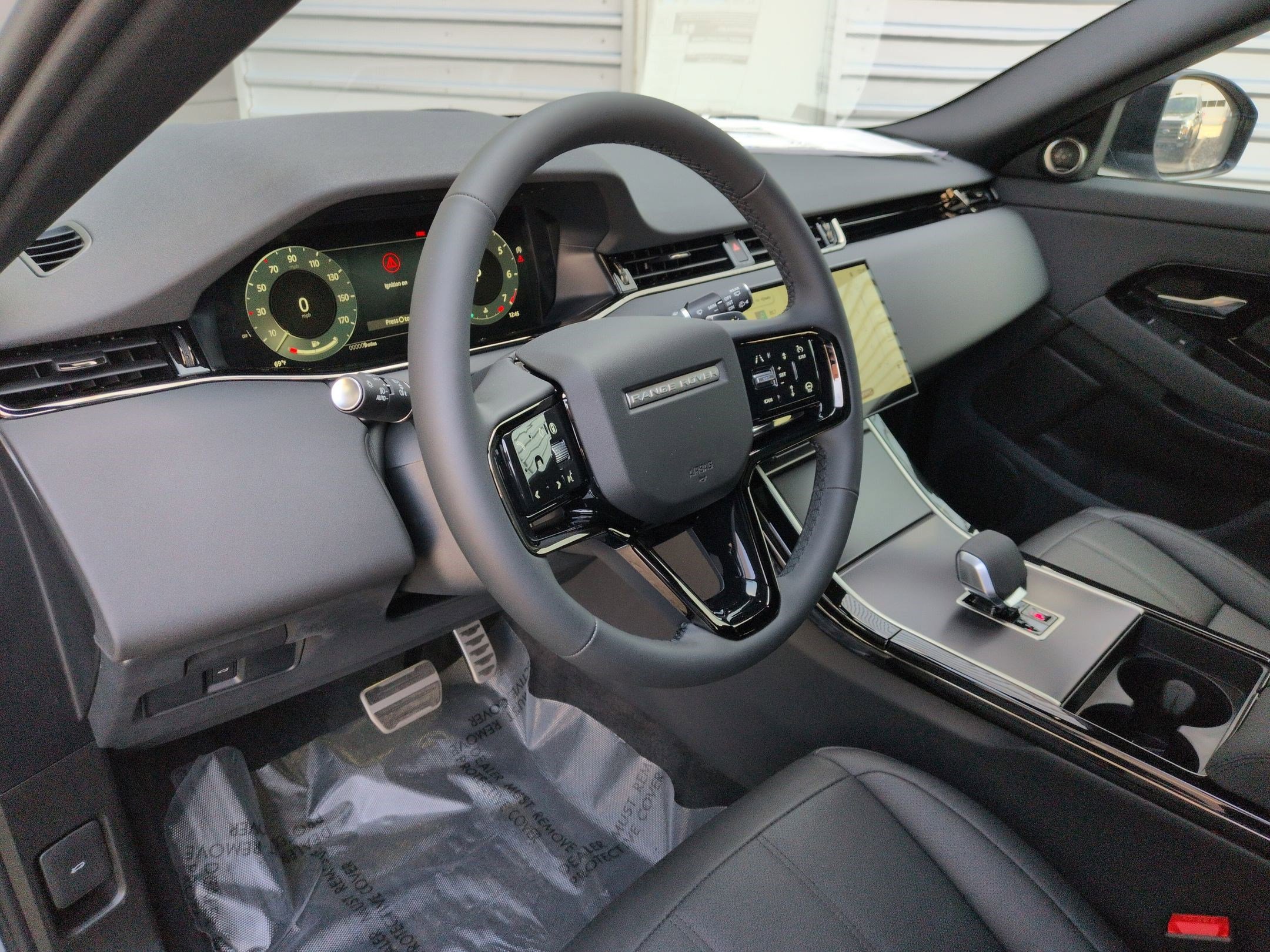 New 2026 Land Rover Range Rover Evoque Dynamic SE image 12