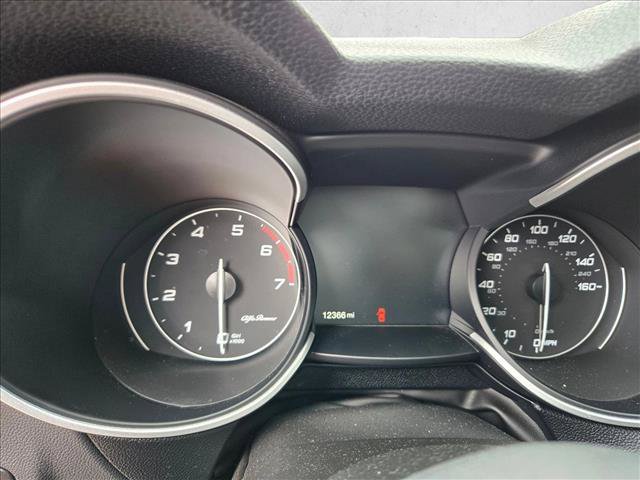 Used 2023 Alfa Romeo Stelvio Sprint RWD image 9