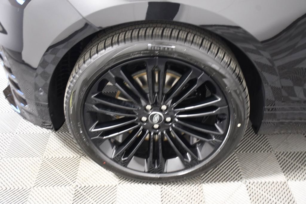 New 2026 Land Rover Range Rover Velar Dynamic SE AWD/4WD image 11