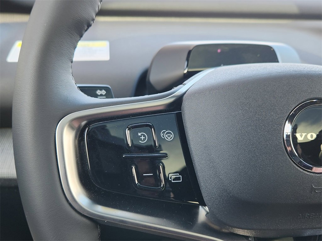 New 2025 Volvo EX30 Plus w/ Protection Package Premier image 17