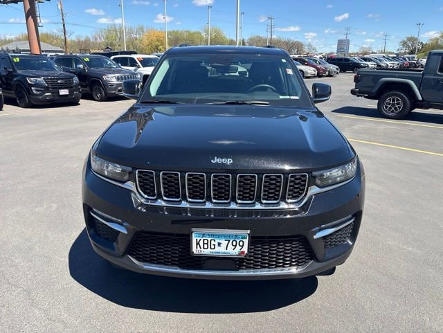 Used 2023 Jeep Grand Cherokee Limited w/ Trailer Tow Prep Group (B) AWD/4WD image 2