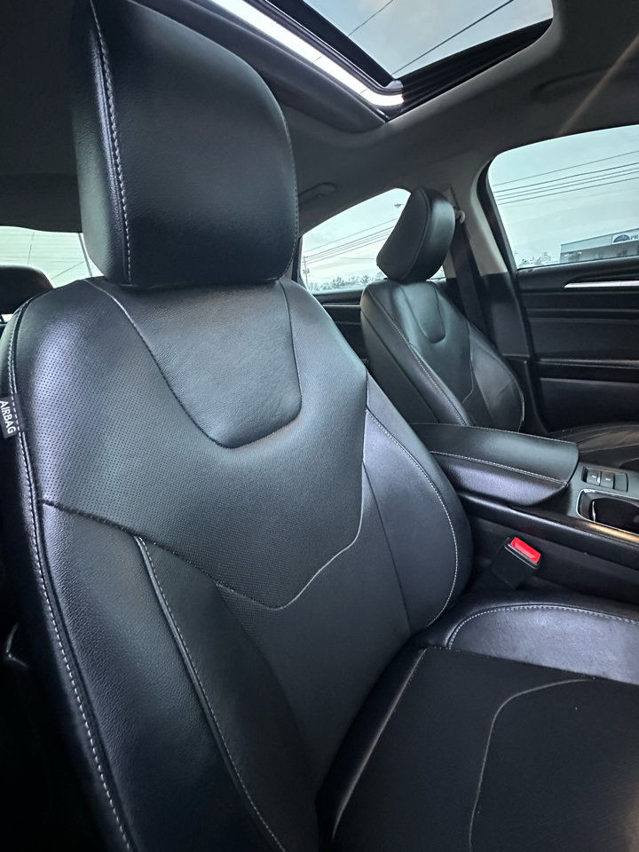 Used 2020 Ford Fusion Titanium image 53