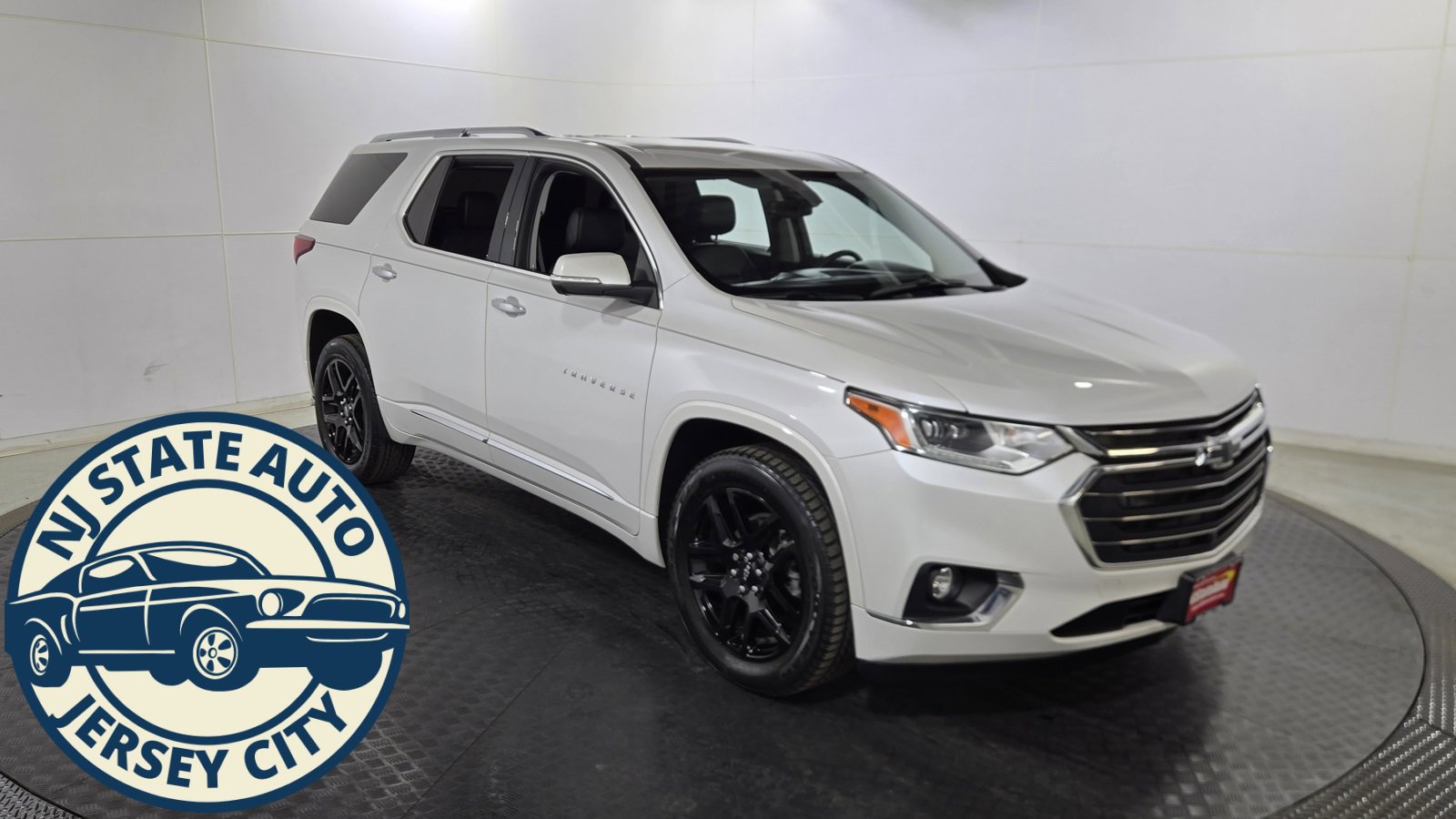 Used 2021 Chevrolet Traverse Premier image 1