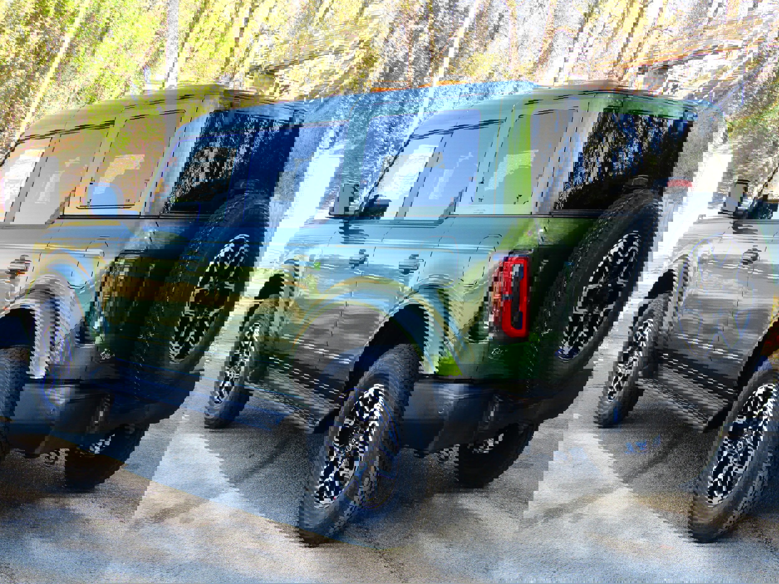 New 2025 Ford Bronco Outer Banks image 2