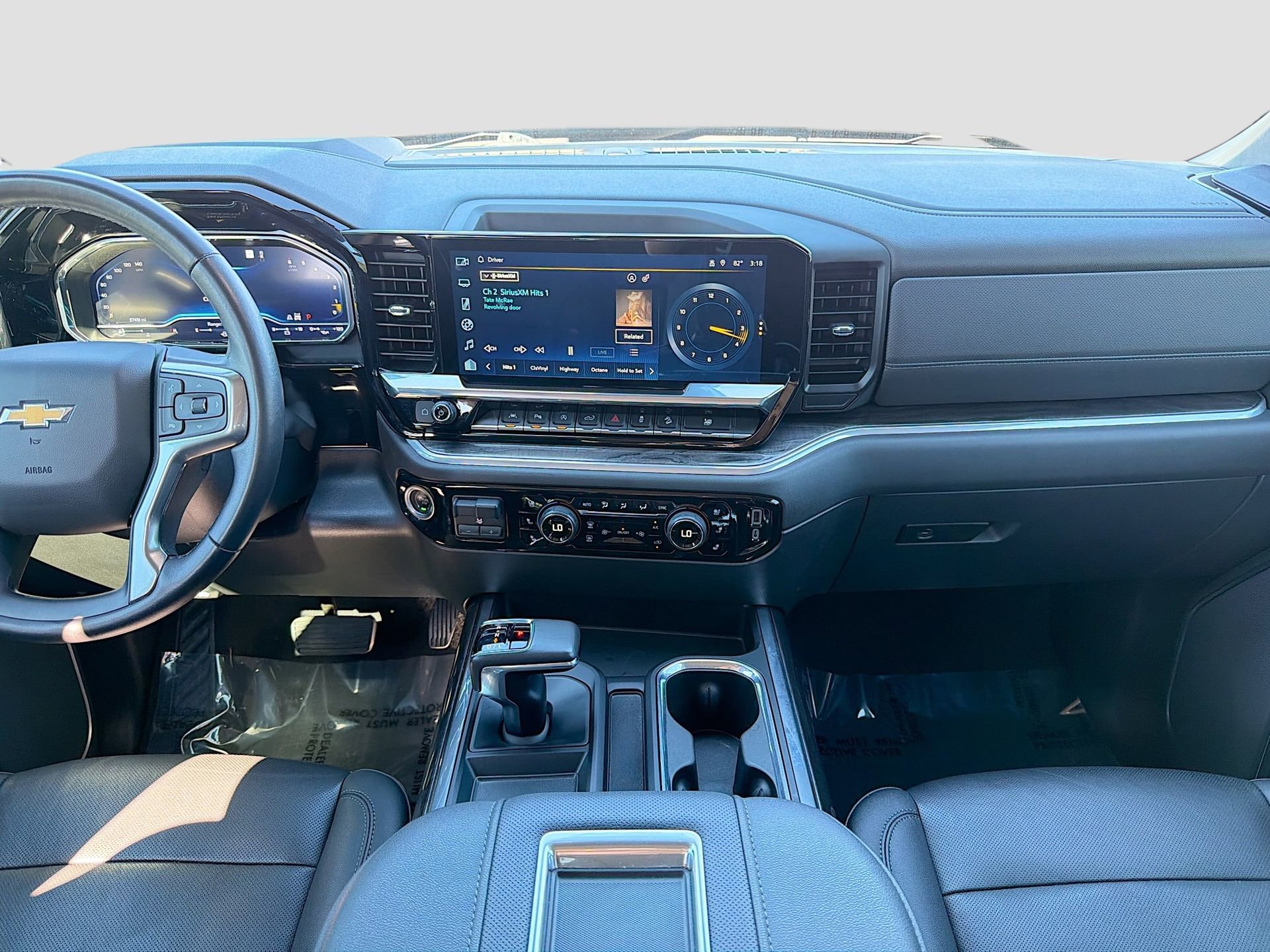 Used 2022 Chevrolet Silverado 1500 LTZ w/ LTZ Premium Package image 19