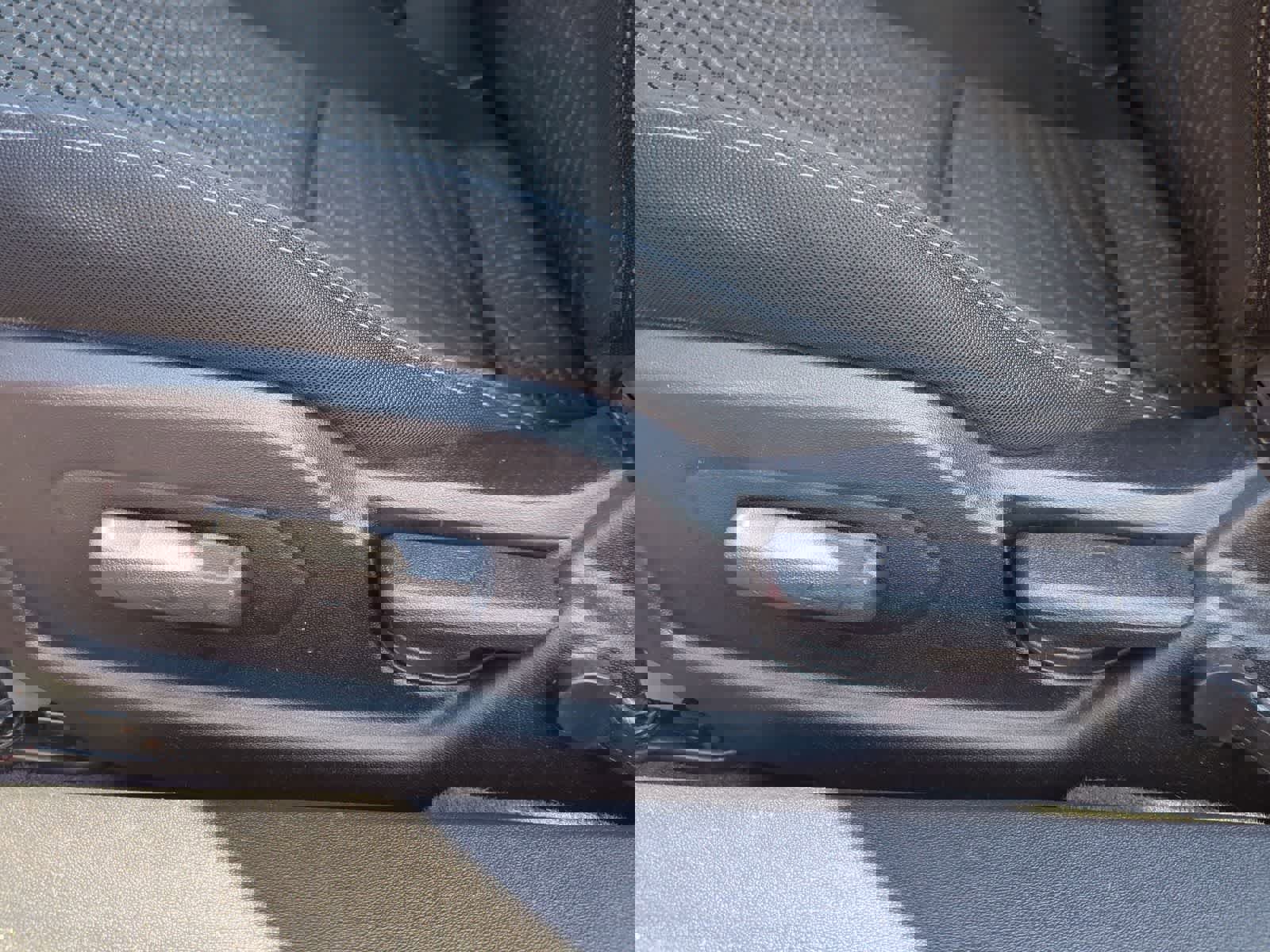 Used 2012 Hyundai Genesis 2.0T image 17