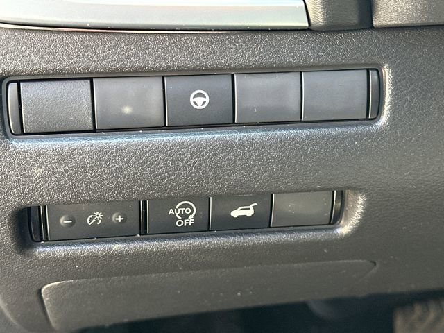 Used 2023 Nissan Rogue SV w/ SV Premium B Package image 26