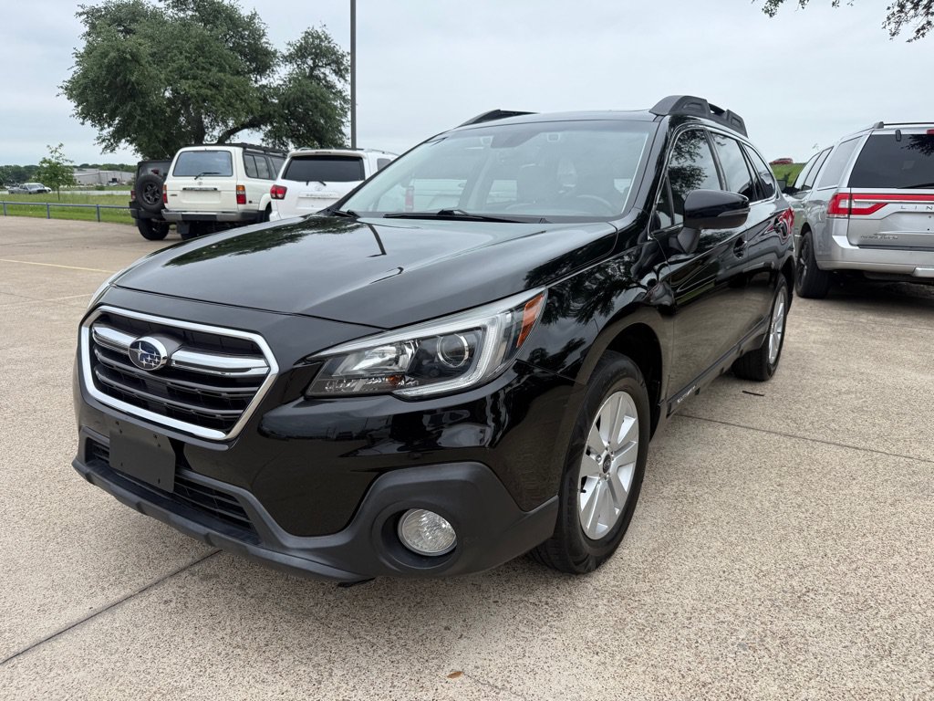 Used 2019 Subaru Outback 2.5i Premium AWD/4WD image 3