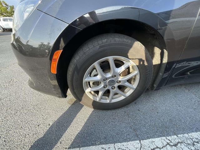 Used 2021 Chrysler Voyager Lxi image 4