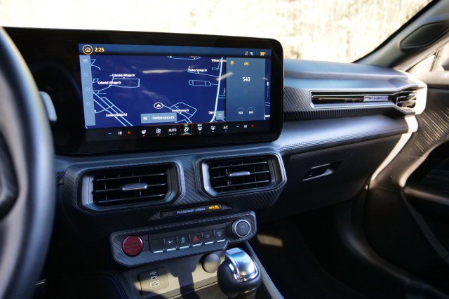 Used 2025 Ford Mustang Dark Horse image 12