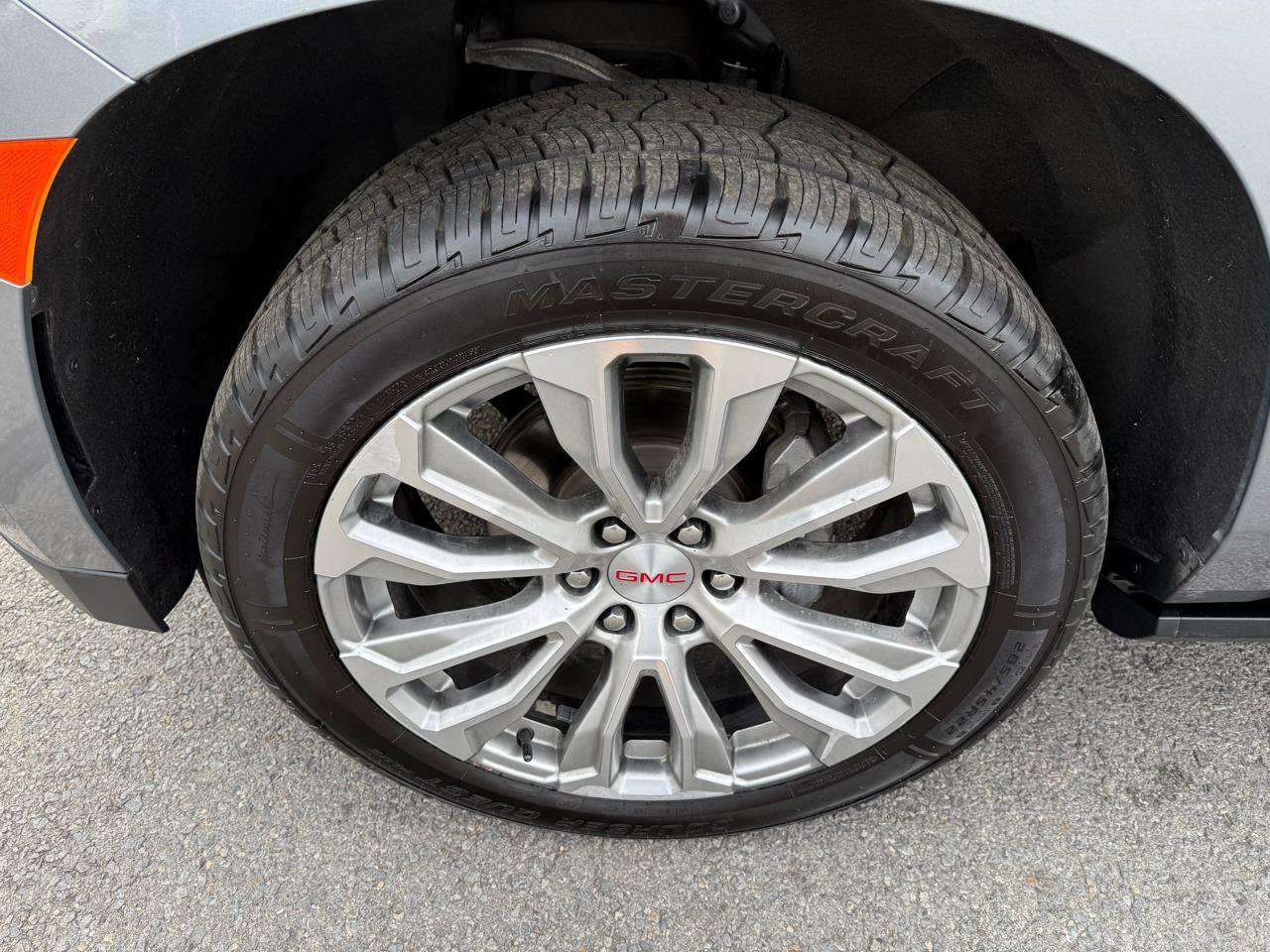 Used 2022 GMC Yukon XL Denali AWD/4WD image 47