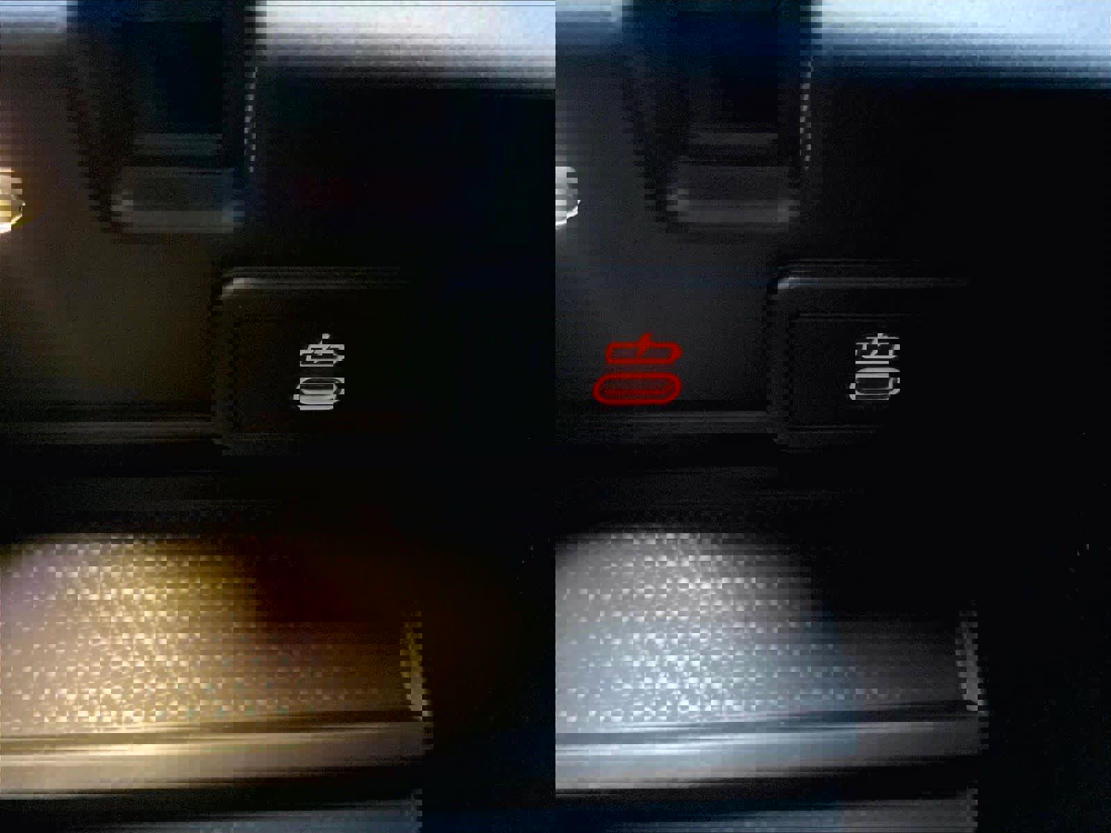 Used 2023 BMW M4 Coupe w/ M Driver's Package image 35