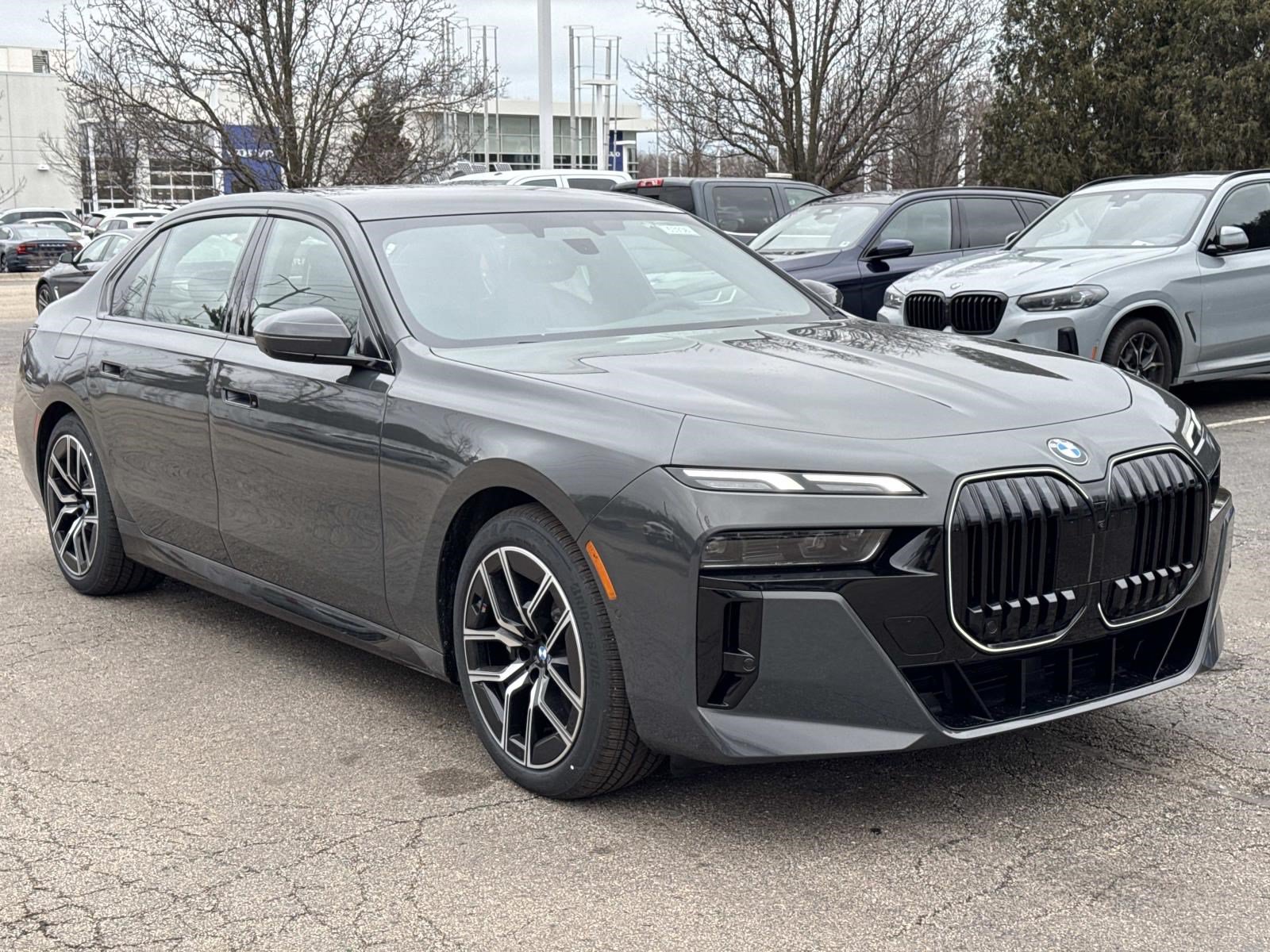 New 2026 BMW 760i xDrive AWD/4WD image 3