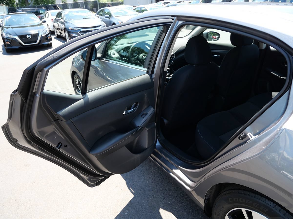 Used 2020 Nissan Sentra SV FWD image 28