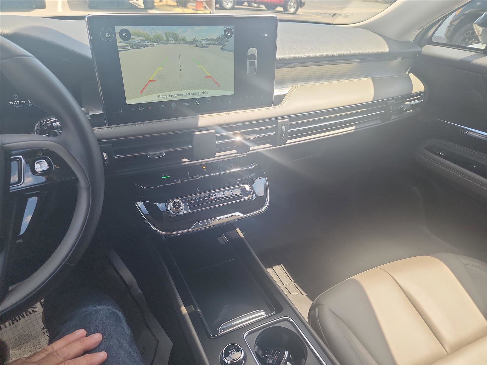 Used 2023 Lincoln Corsair FWD image 32