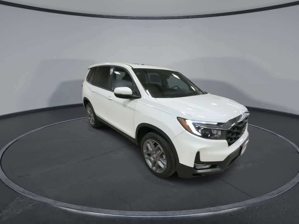 Used 2023 Honda Passport EX-L image 2