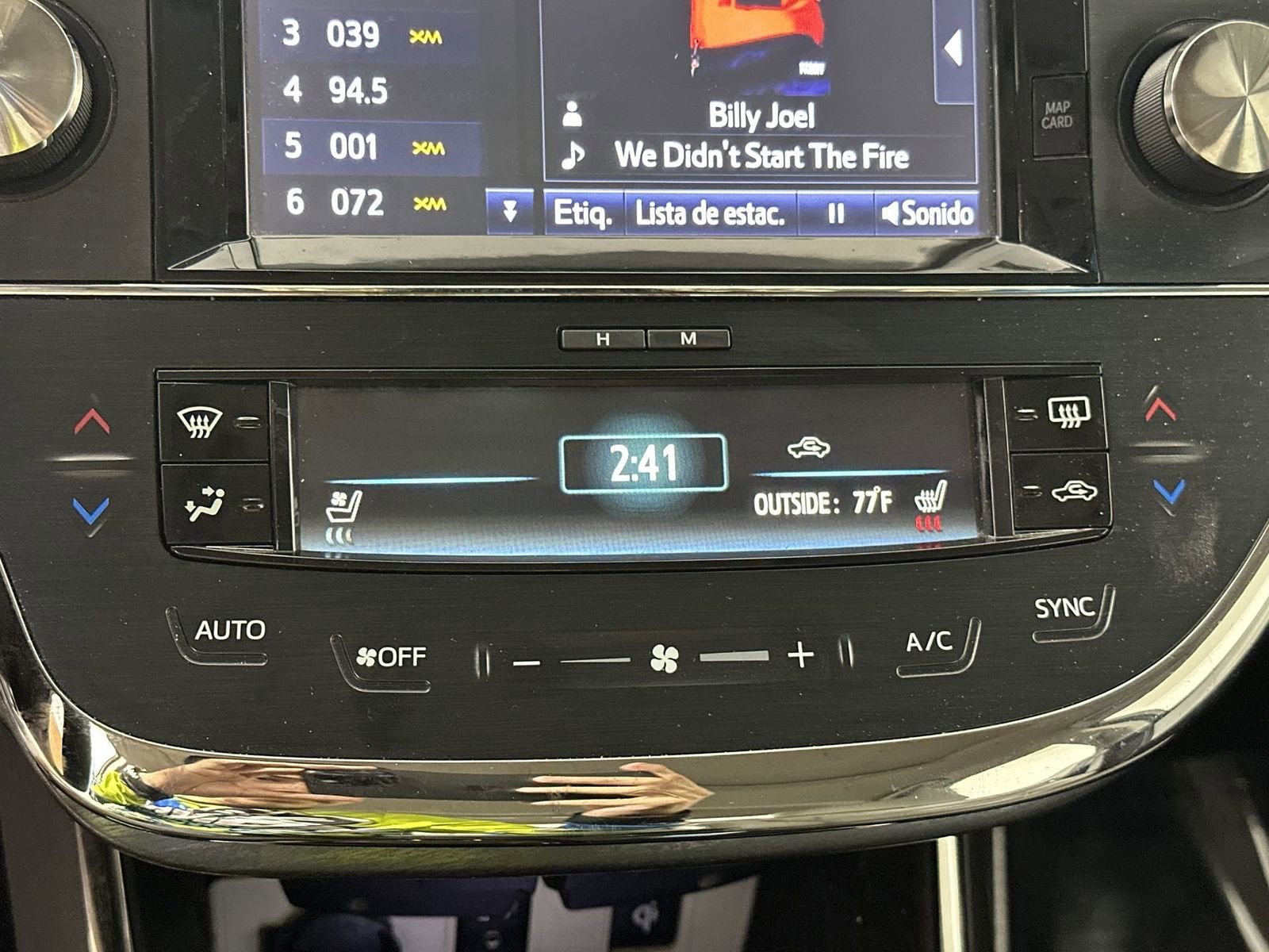 Used 2016 Toyota Avalon Limited w/ Toyota Safety Sense Package image 19