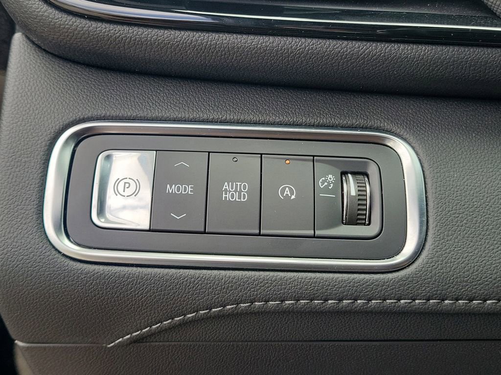 Used 2025 Buick Enclave Sport Touring FWD image 22