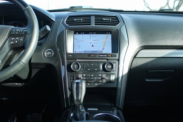 Used 2018 Ford Explorer XLT w/ Equipment Group 202A image 17