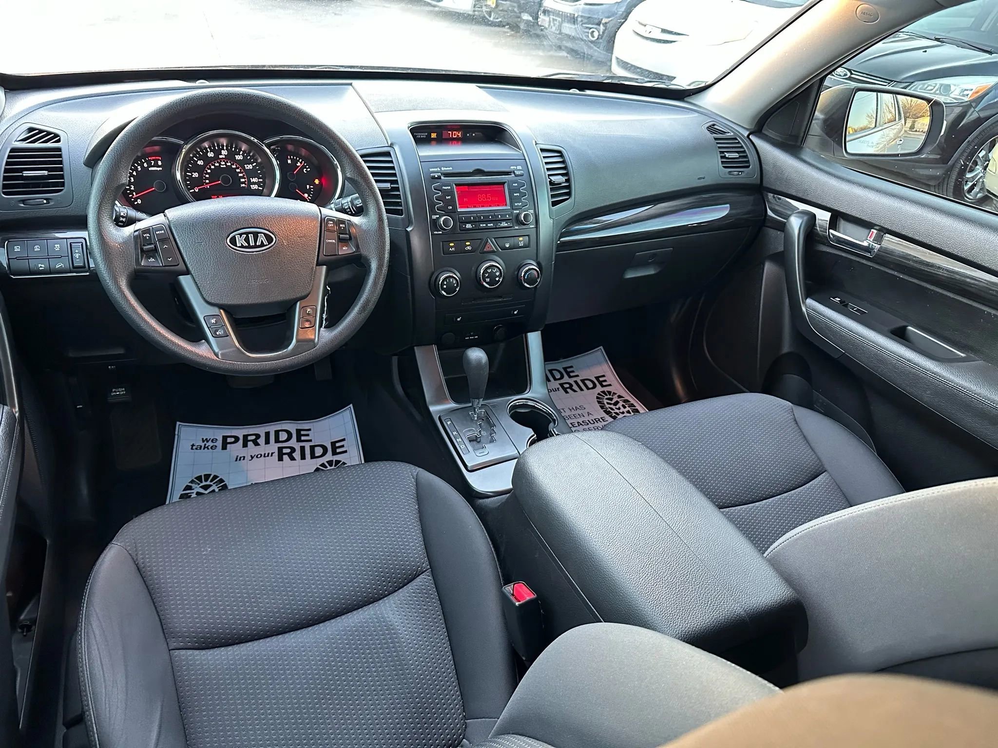 Used 2011 Kia Sorento LX w/ Convenience Pkg FWD image 19