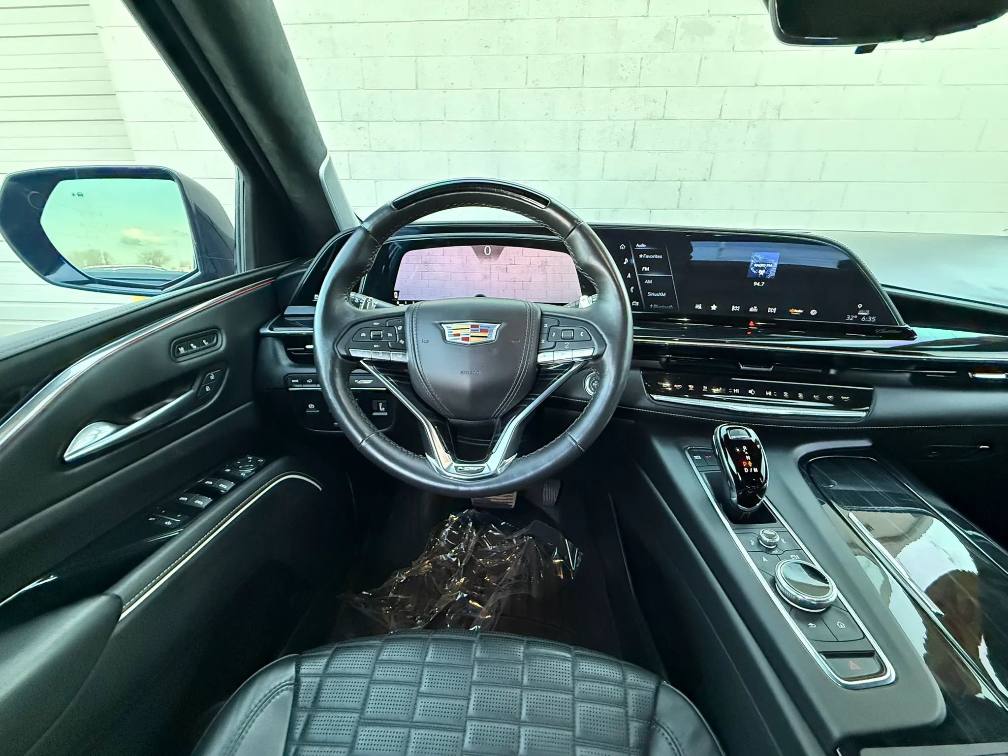 Used 2024 Cadillac Escalade ESV V image 38