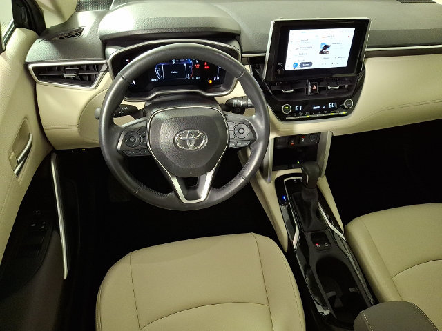 Used 2024 Toyota Corolla Cross XLE w/ Convenience Package AWD/4WD image 2