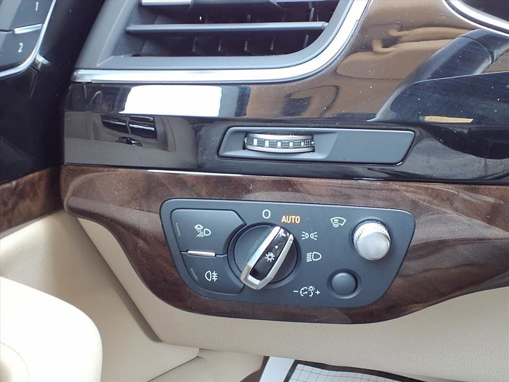 Used 2017 Audi Q7 3.0T Prestige image 19