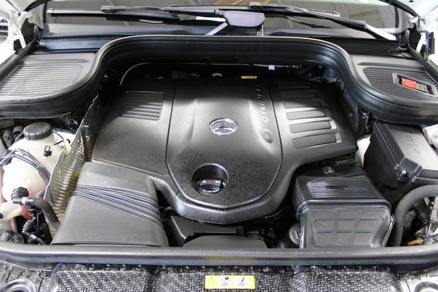Used 2024 Mercedes-Benz GLS 450 4MATIC image 34