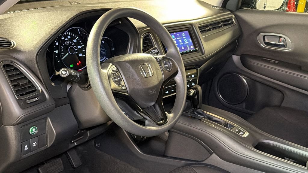 Used 2018 Honda HR-V EX image 21