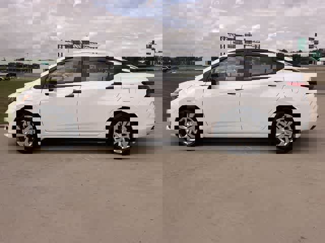 Used 2025 Nissan Versa S w/ Trunk Package image 4